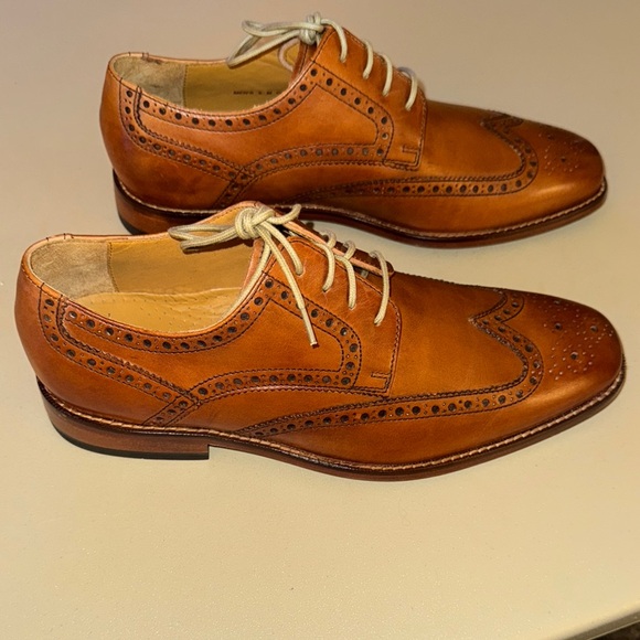Cole Haan Men's Brown Leather Wingtip Shoes - Picture 1 of 4